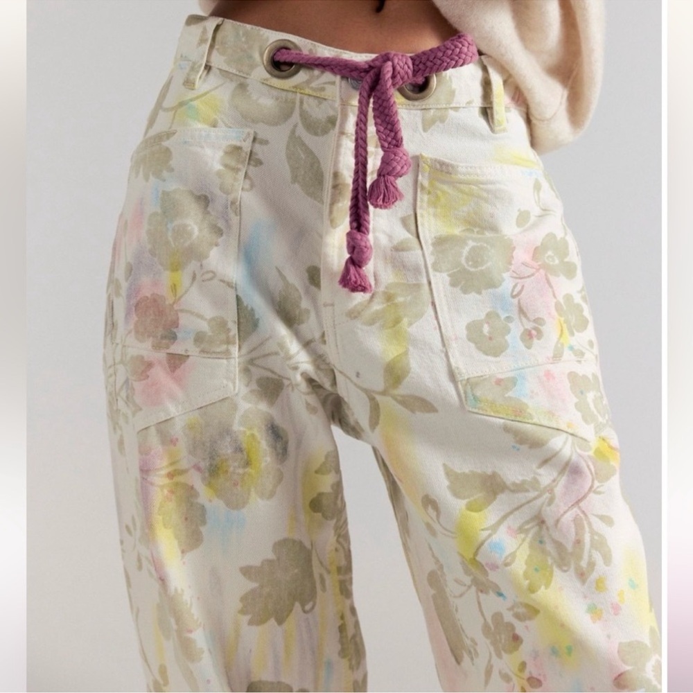 Free People We The Free Moxie Floral Printed Flocked Barrel Jeans 29 - Picture 4 of 9